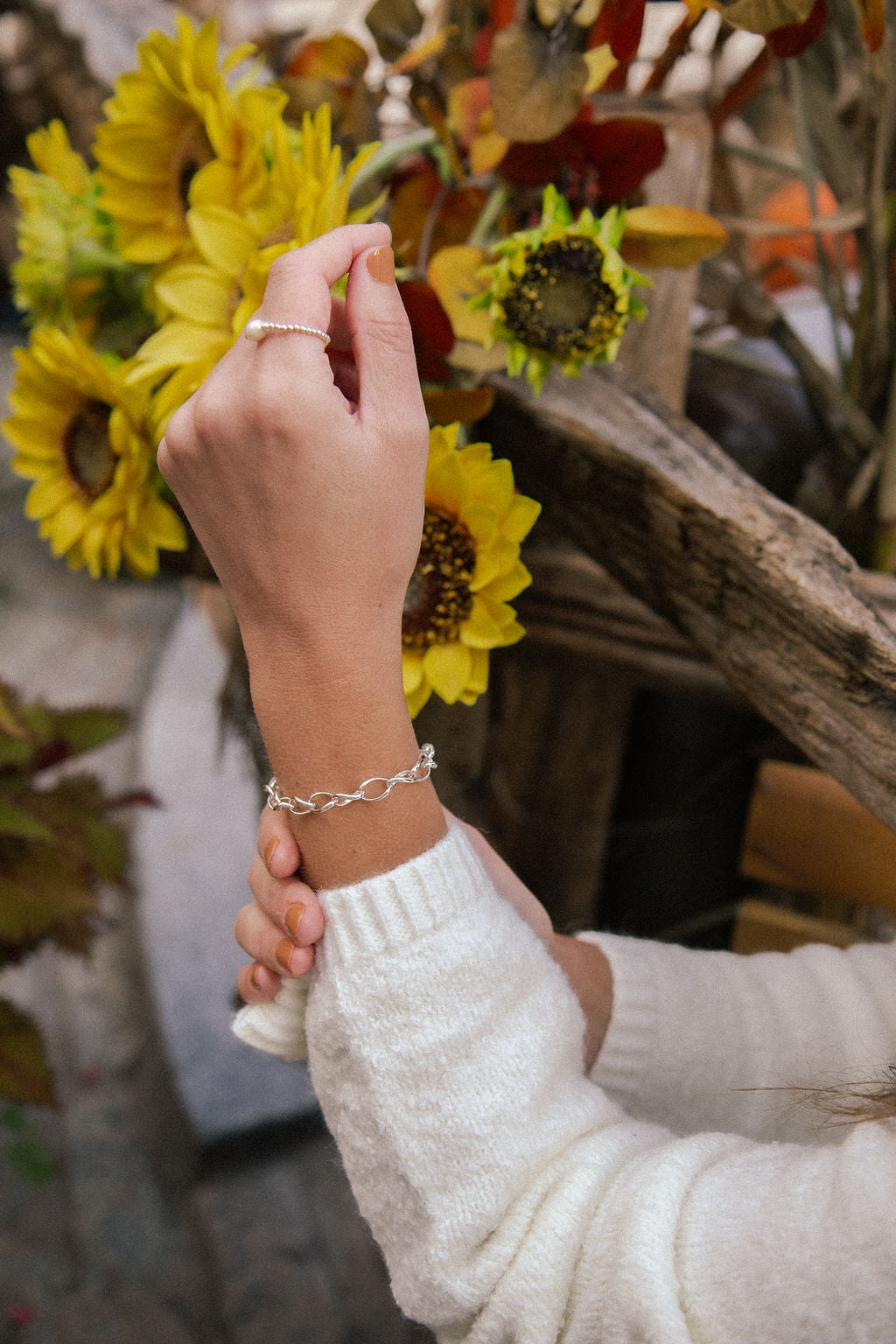 Bracelet placage argent à gros maillons Margot 5 avec bague argent, lifestyle, à Québec