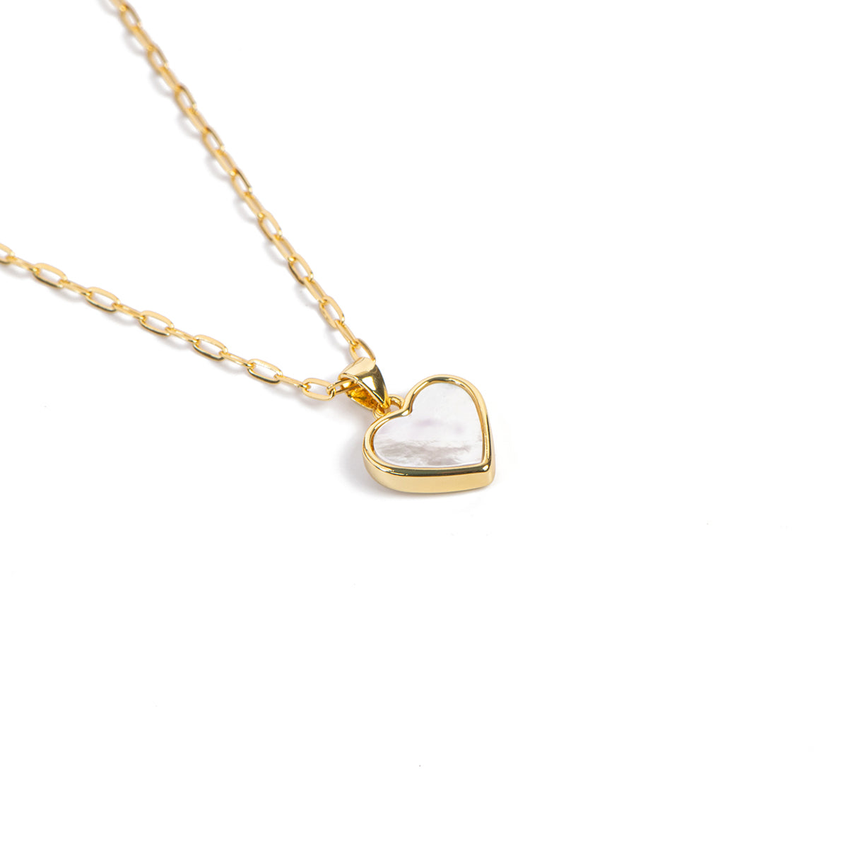 Collier court délicat plaqué or 14K avec breloque coeur en nacre été 2026 - Raphaëlle 1-3