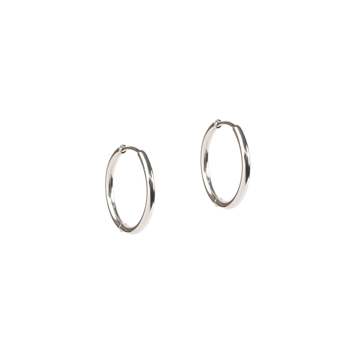 Boucles d'oreilles anneaux fermés lisses basiques acier inoxydable - Alice 4 argent 18 mm
