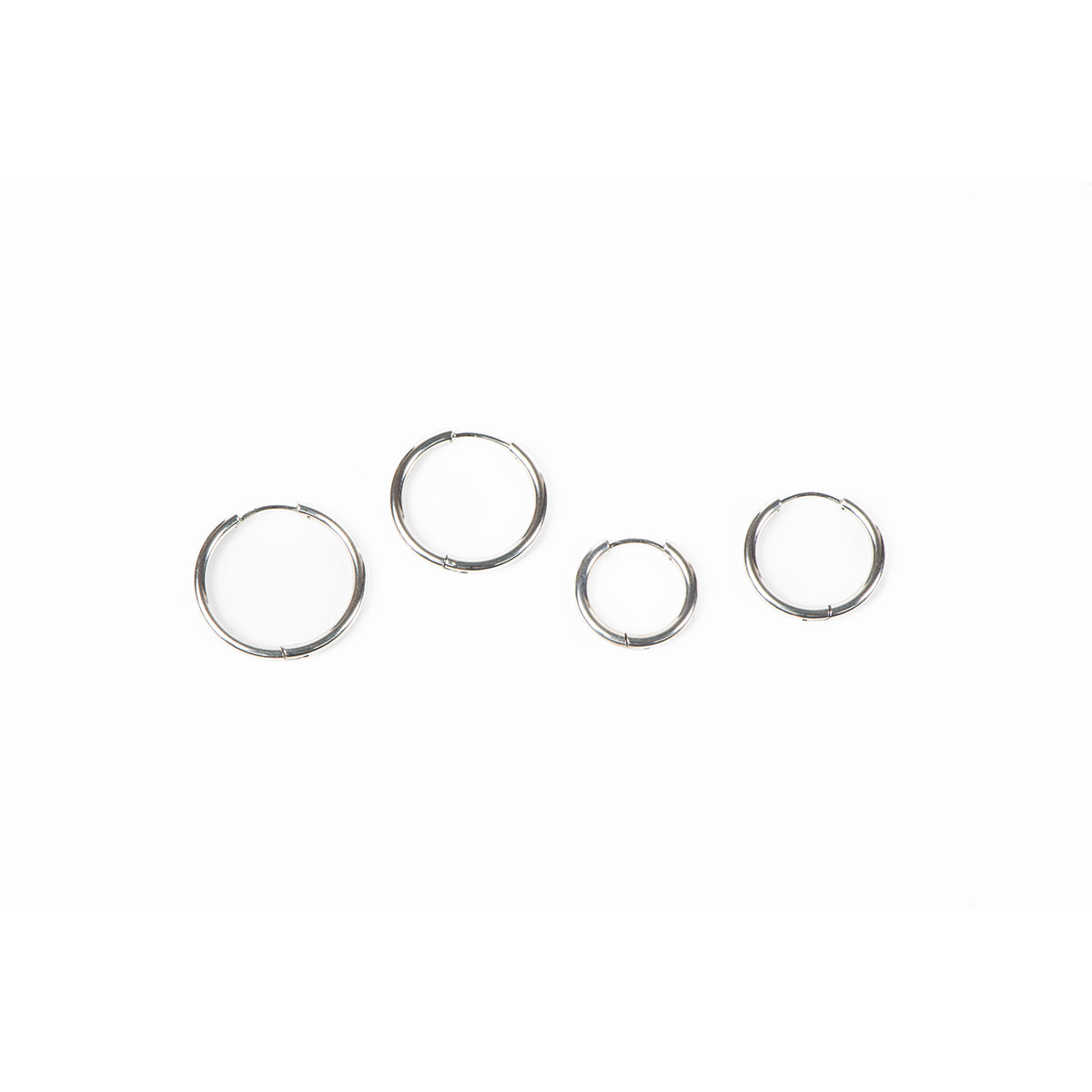 Boucles d'oreilles anneaux fermés lisses basiques acier inoxydable - Alice 4 argent 14-16-18-20 mm