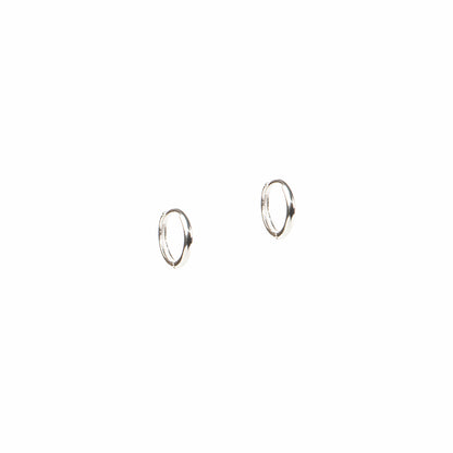 Boucles d'oreilles mini anneaux fermés lisses en argent sterling .925 - Alice 7-1