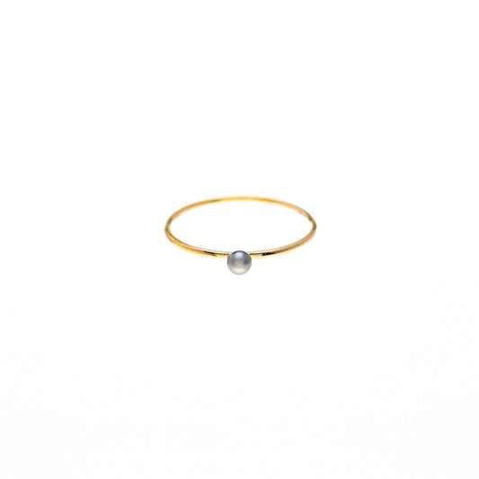 Bague délicate or rempli 14K avec mini perle grise Elizabeth 6