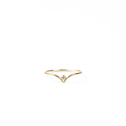 Bague délicate en or rempli 14K chevron avec mini zircon cristal Florence 1-1