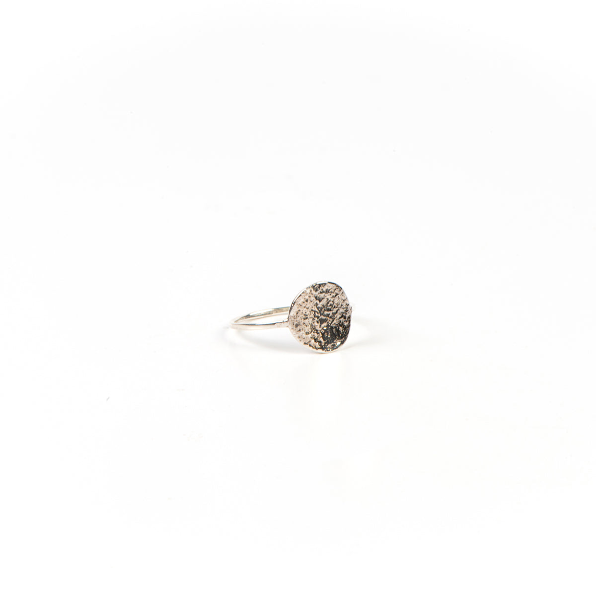 Bague fine argent sterling .925 design rond martelé - Ollie 3 argent-1