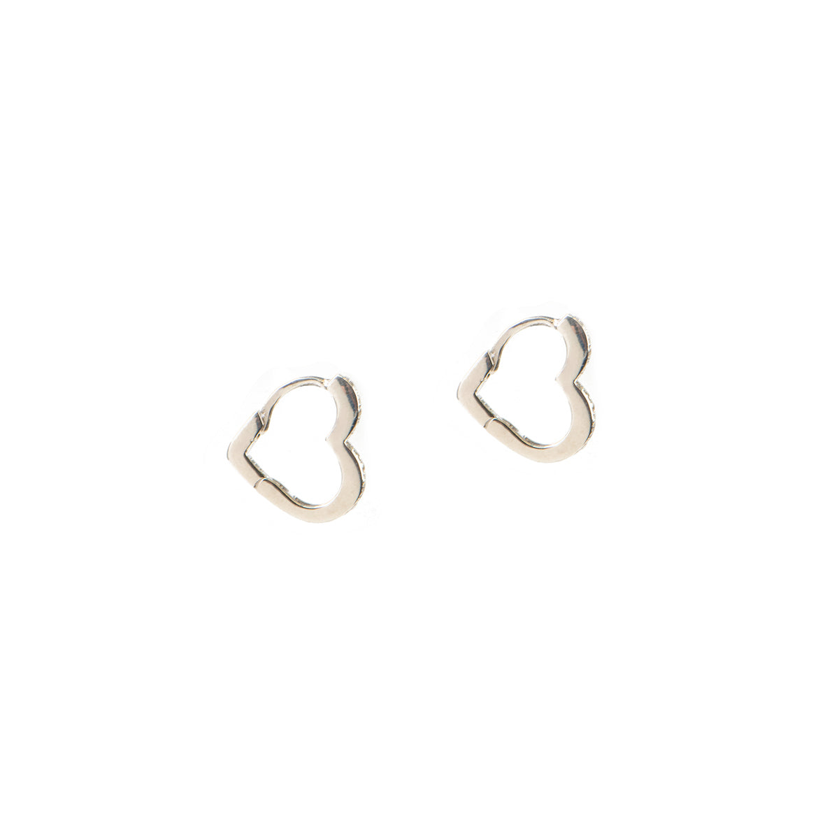 Boucles d'oreilles huggies fermées en forme de coeur avec zircons en argent sterling Lovely 3-2