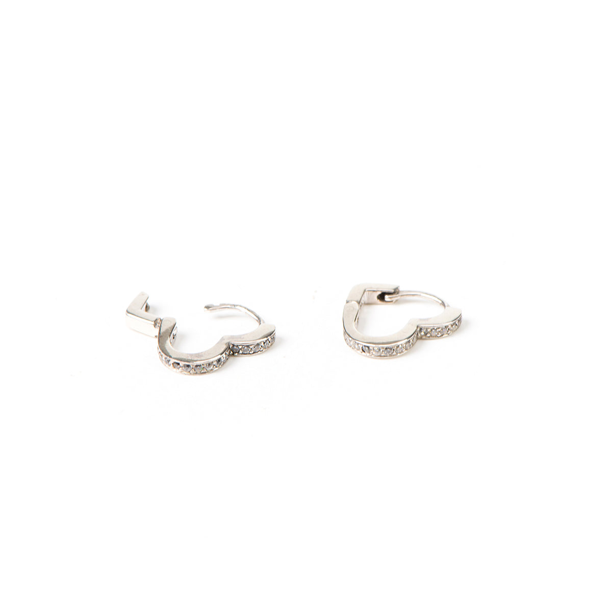 Boucles d'oreilles huggies fermées en forme de coeur avec zircons en argent sterling Lovely 3-3