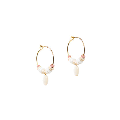 Boucles d'oreilles boho chic anneaux minces or avec billes coquillage - Mariana 3-1