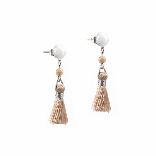 Boucles d'oreilles acier inoxydable boho chic pierre de lune et pompon beige - Mariana 4-1