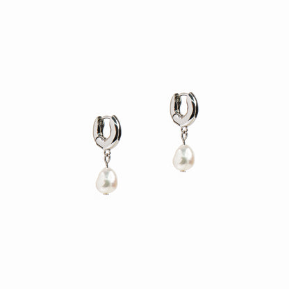 Boucles d'oreilles plaquées rhodium anneaux chunky avec perles d'eau douce - Raphaëlle 4-1