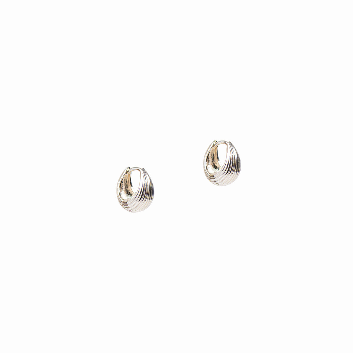 Boucles d'oreilles petits anneaux larges design ligné fin placage  argent Raphaëlle 7 argent-1