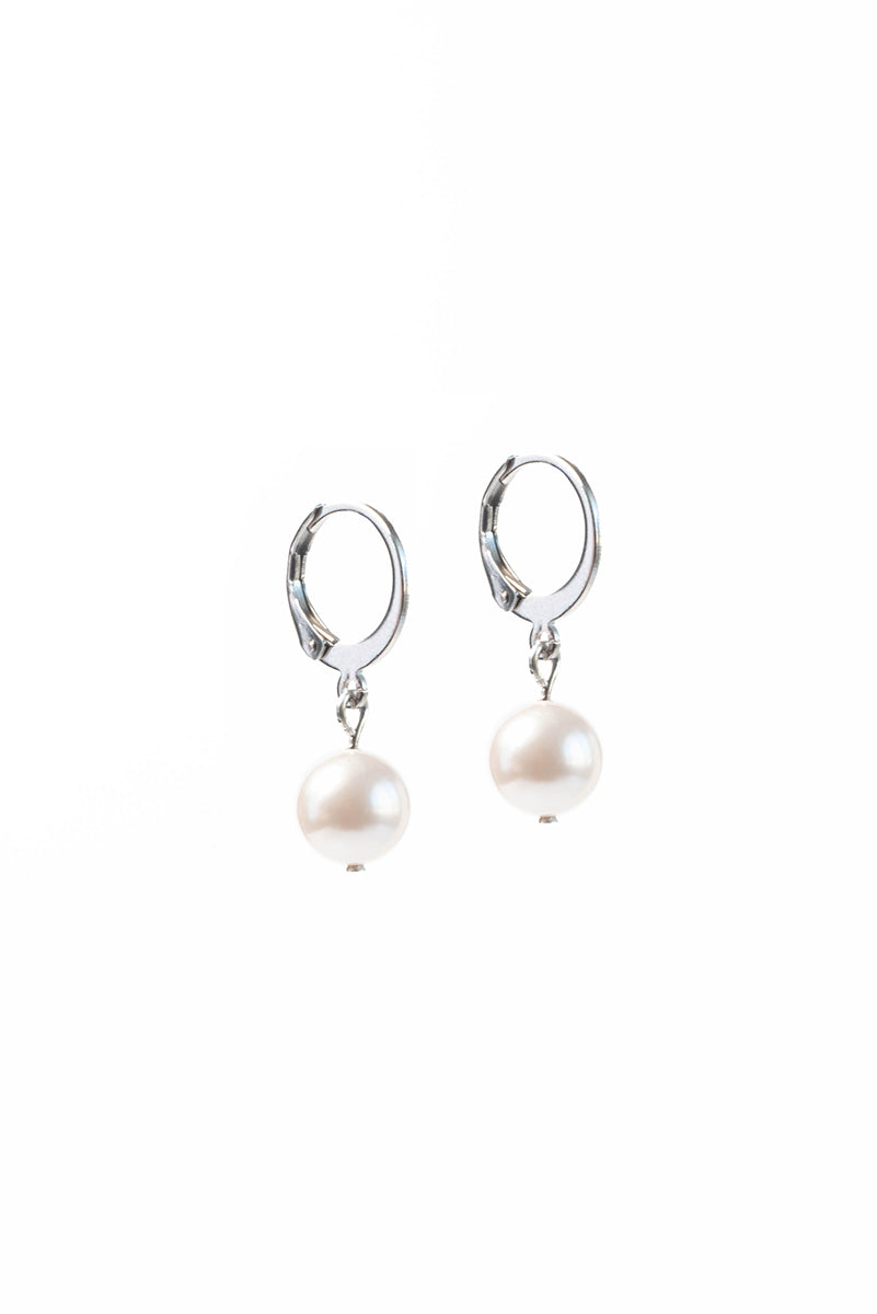 Boucles d'oreilles dormeuses acier inoxydable avec perles blanches Zoé 1 - Kara Bijoux -1