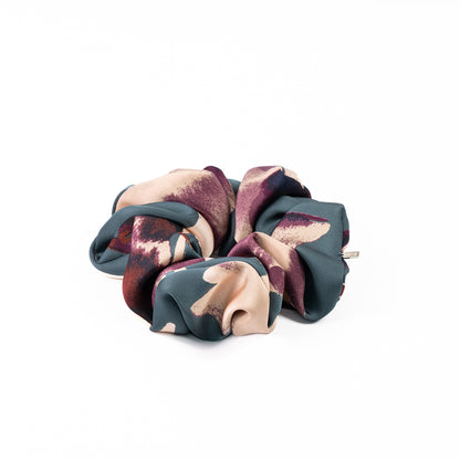 Accessoire à cheveux chouchou satiné moyen au motif floral sarcelle - Sabrina 3