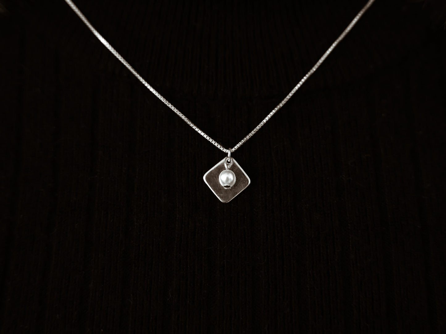 Collier délicat argent sterling .925 losange et perle - Florence 4 - lifestyle-2