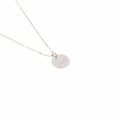 Collier délicat argent sterling .925 avec médaillon rond 12.7 mm gravé Sois toi - Kara 2-3