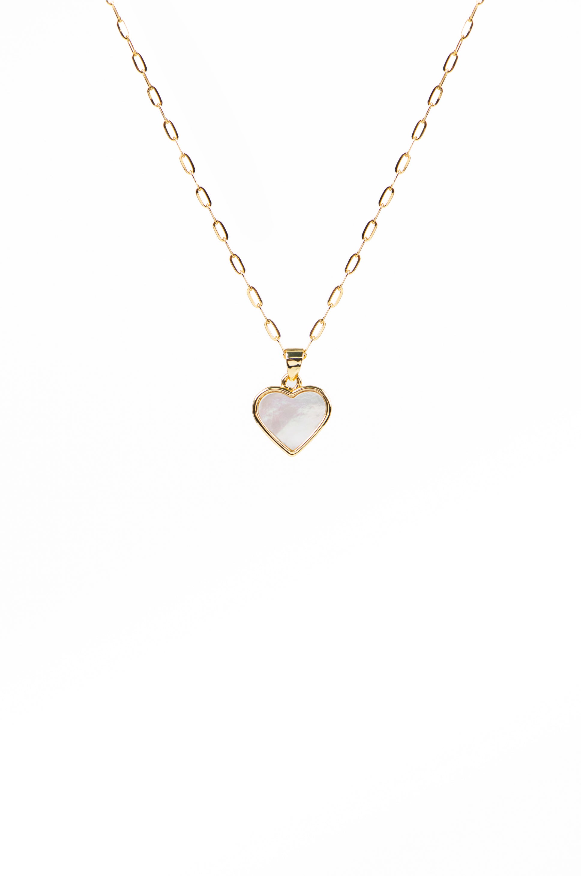 Collier court délicat plaqué or 14K avec breloque coeur en nacre été 2026 - Raphaëlle 1-2