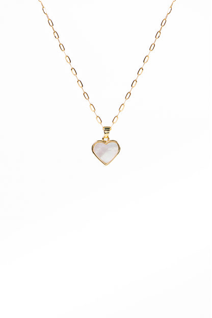 Collier court délicat plaqué or 14K avec breloque coeur en nacre été 2026 - Raphaëlle 1-2