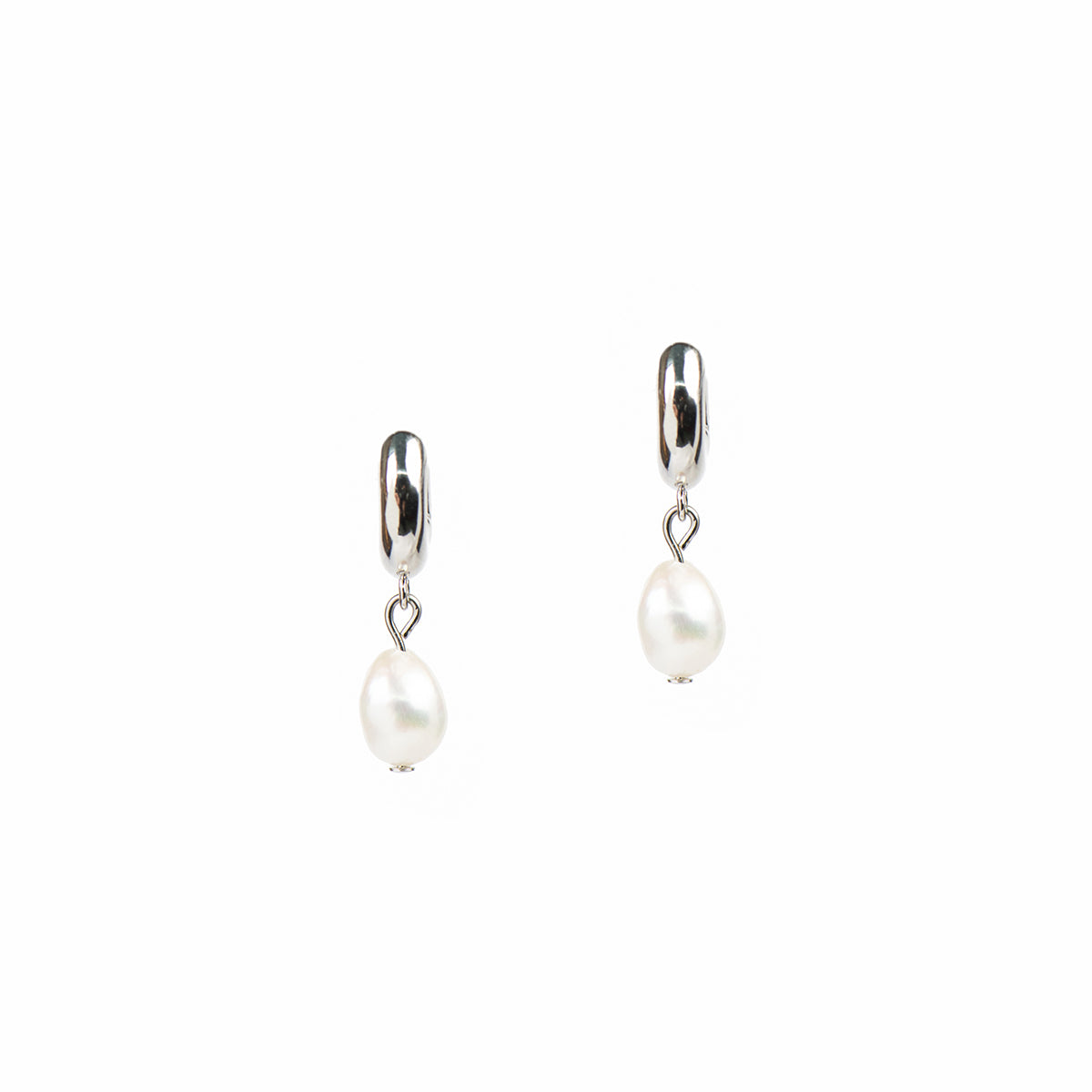 Boucles d'oreilles plaquées rhodium anneaux chunky avec perles d'eau douce - Raphaëlle 4-2