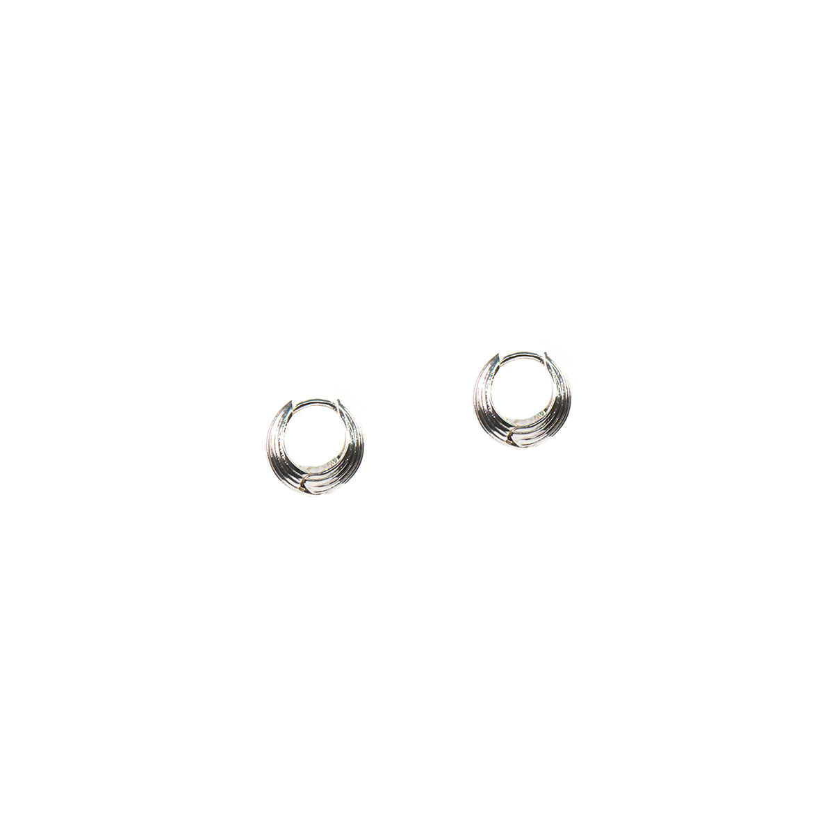 Boucles d'oreilles petits anneaux larges design ligné fin placage  argent Raphaëlle 7 argent-3