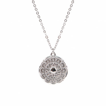 Collier court délicat pendentif rond fleur de tournesol acier inoxydable - Simone 1 argent-2