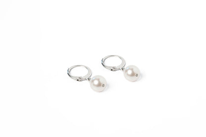 Boucles d'oreilles dormeuses acier inoxydable avec perles blanches Zoé 1 - Kara Bijoux -2
