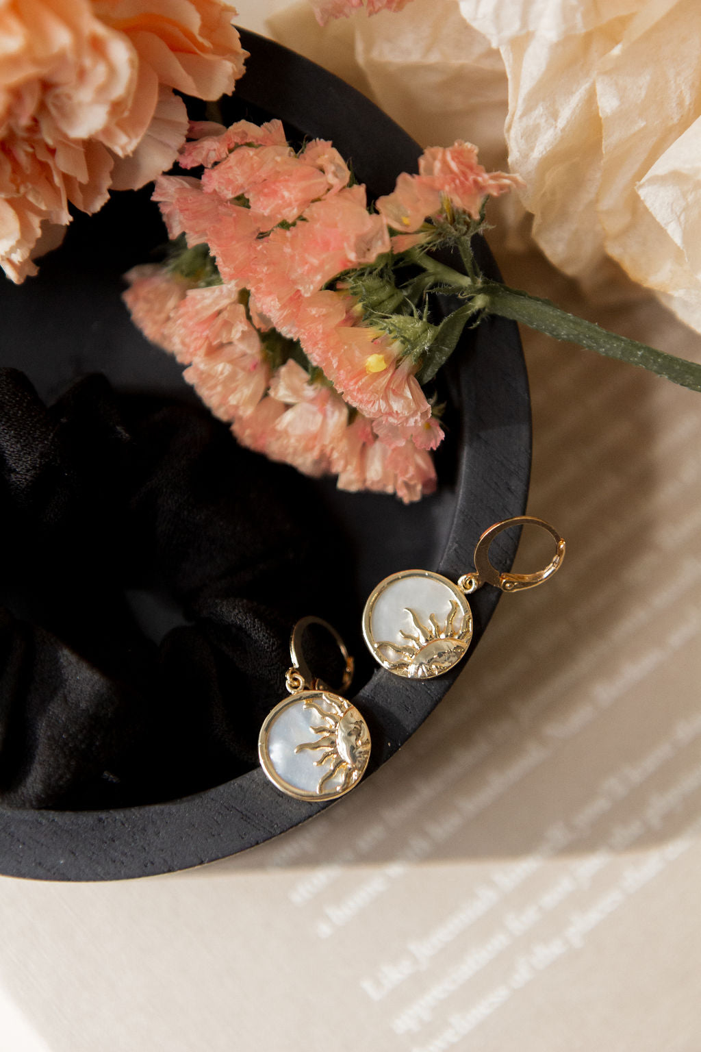 Boucles d'oreilles Iris 2 lifestyle fabriquées à Lévis